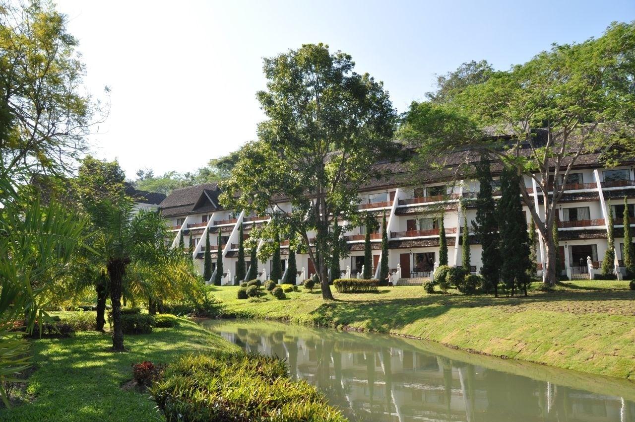 Suan Bua Hotel & Resort Ban Pong  Ngoại thất bức ảnh