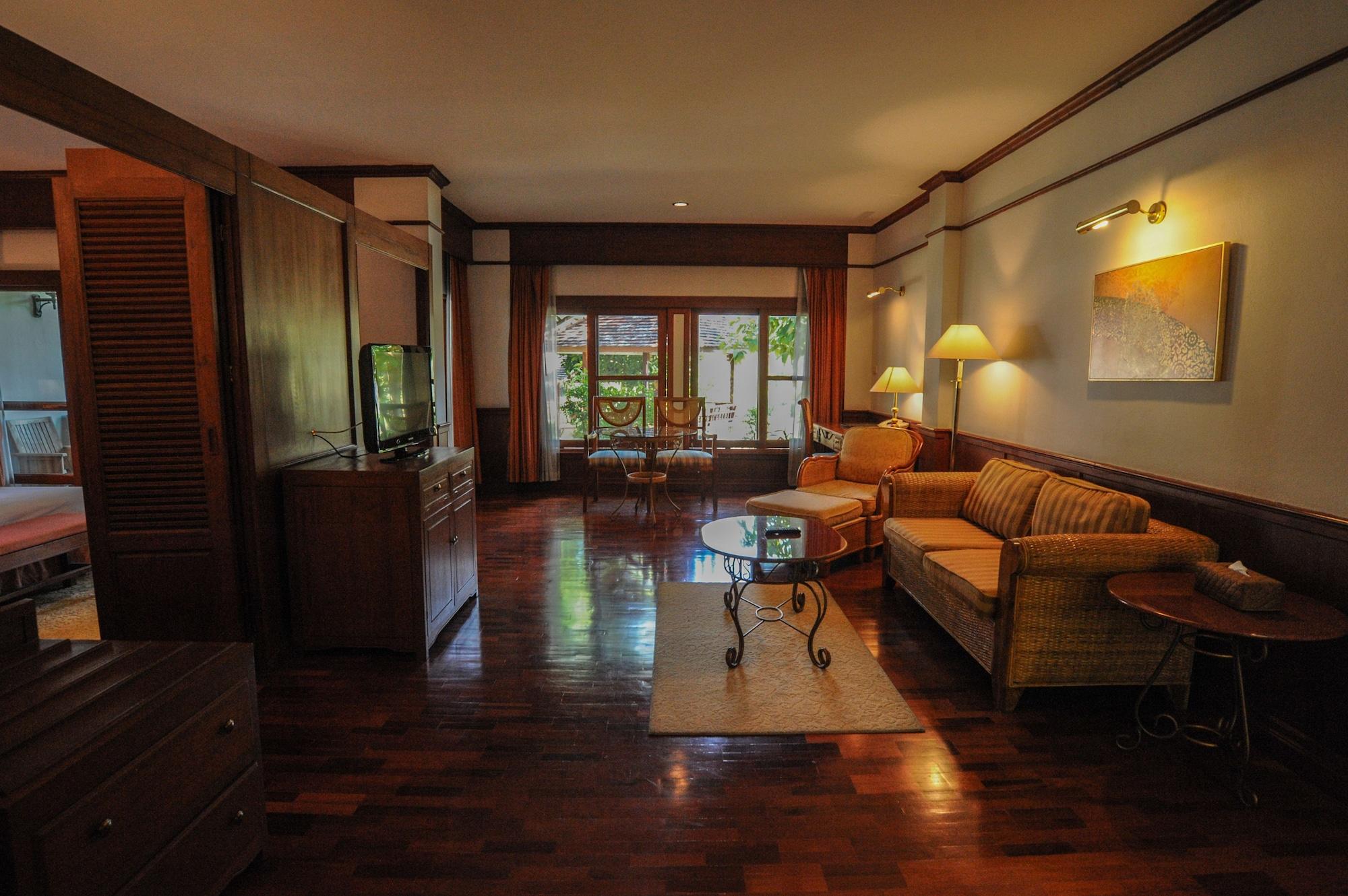 Suan Bua Hotel & Resort Ban Pong  Ngoại thất bức ảnh