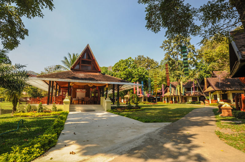 Suan Bua Hotel & Resort Ban Pong  Ngoại thất bức ảnh