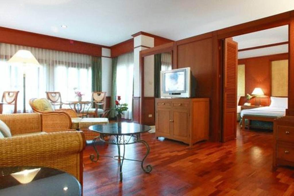 Suan Bua Hotel & Resort Ban Pong  Phòng bức ảnh