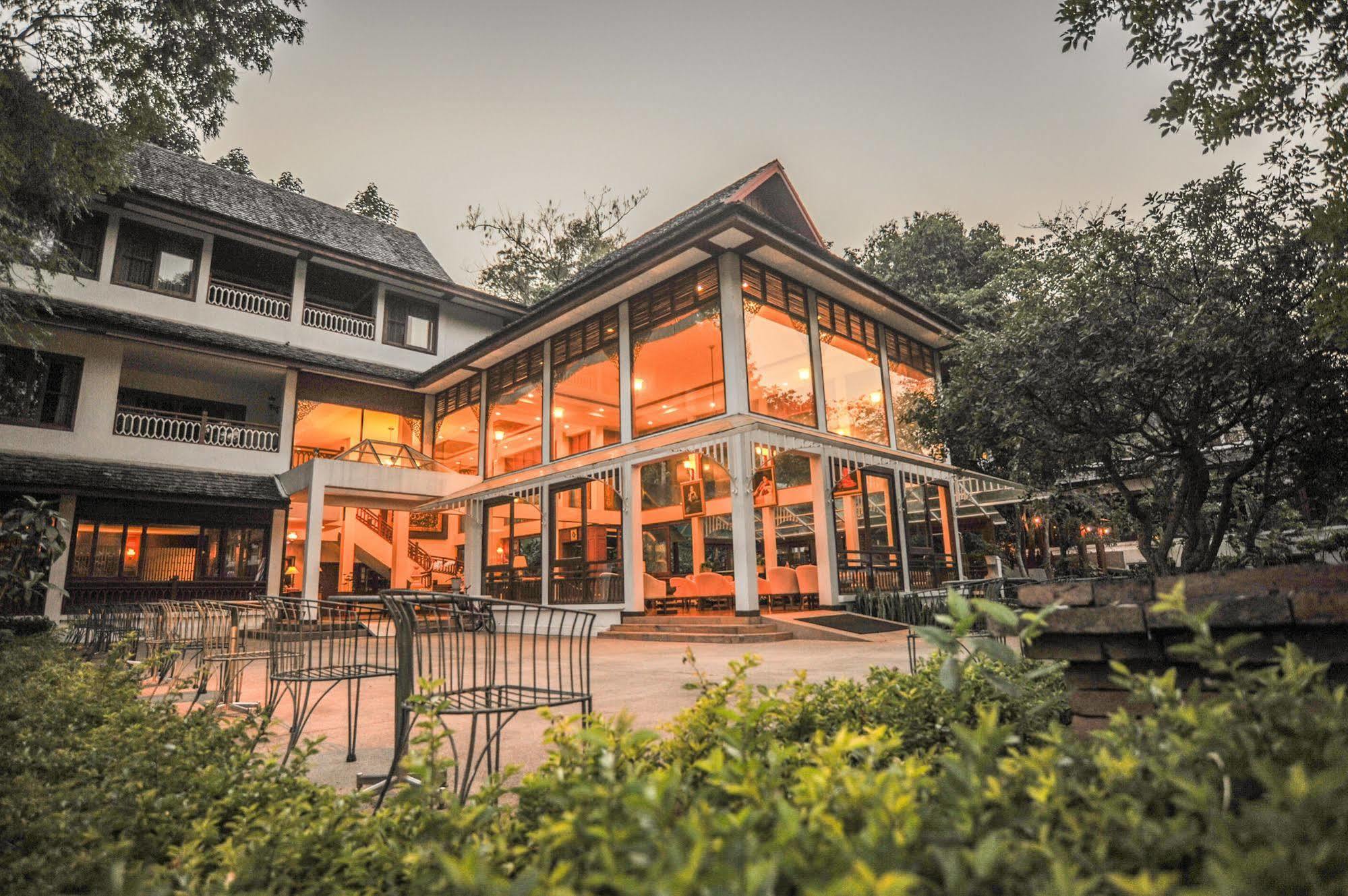 Suan Bua Hotel & Resort Ban Pong  Ngoại thất bức ảnh